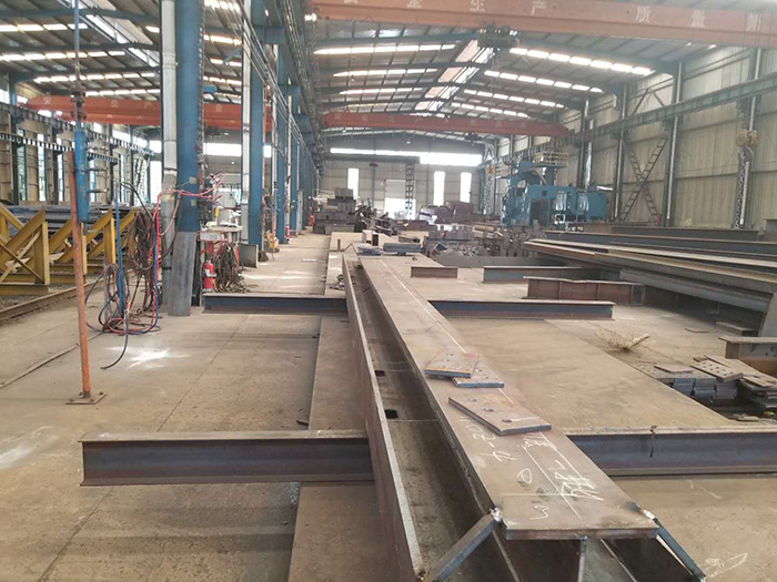 圓柱、箱型柱、十字形柱