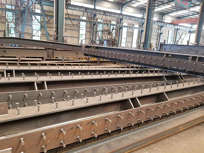 圓柱、箱型柱、十字形柱