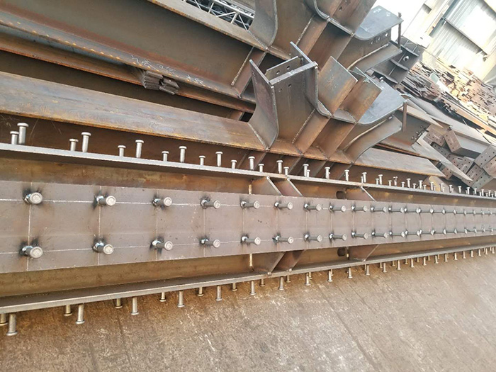 圓柱、箱型柱、十字形柱